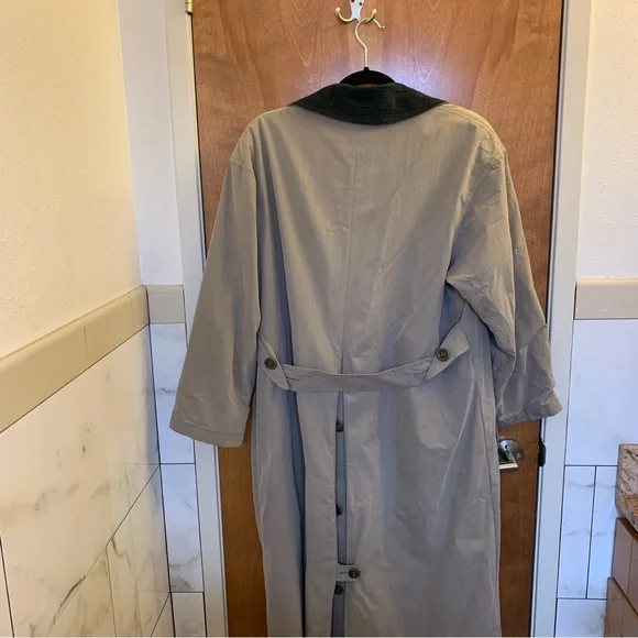 London Fog Trench Coat - Picture 5 of 8